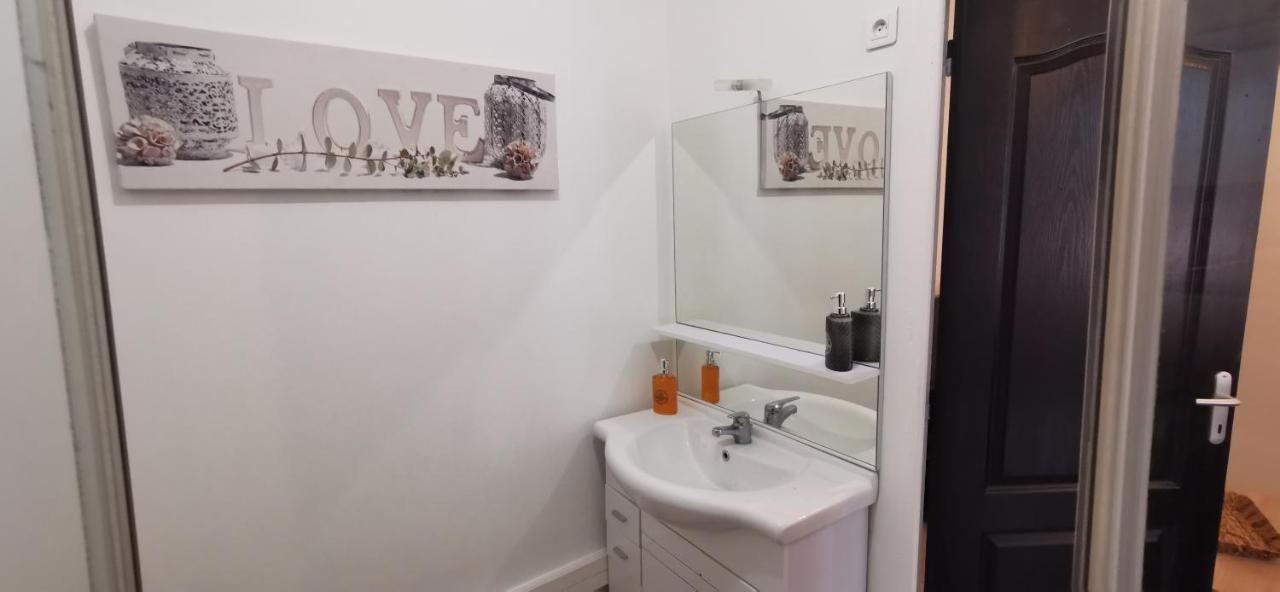 Appartement En Plein Coeur De Macon H Esterno foto